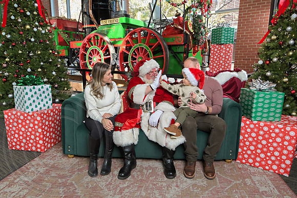 The Charleston Santa 2024-Dec7-1521