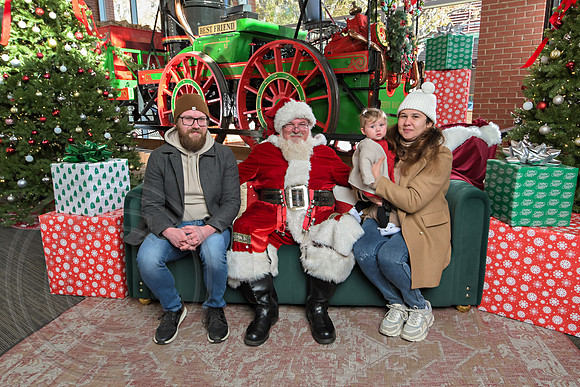 The Charleston Santa 2024-Dec7-1462