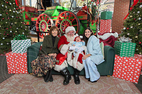 The Charleston Santa 2024-Dec7-1536