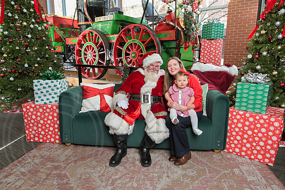 The Charleston Santa 2024-Dec15-3089