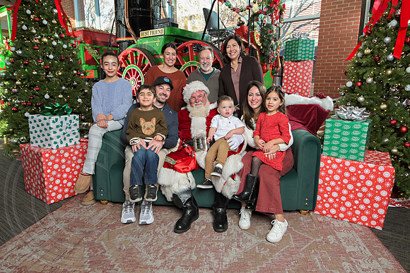 The Charleston Santa 2024-Dec15-3161