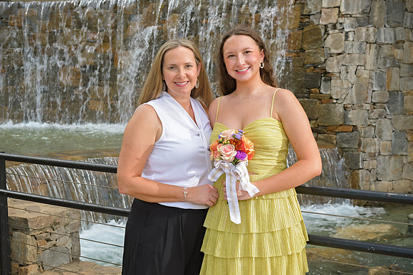 RKPhoto-2024-FallsPark-PromPics-121