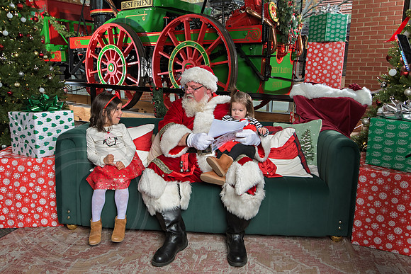 The Charleston Santa 2024-Dec14-2759