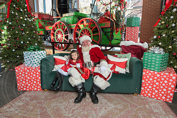 The Charleston Santa 2024-Dec14-2568