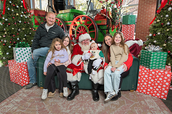 The Charleston Santa 2024-Dec7-1569