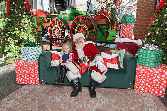 The Charleston Santa 2024-Dec14-2643