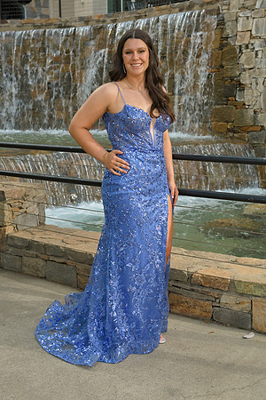 RKPhoto-2024-FallsPark-PromPics-110