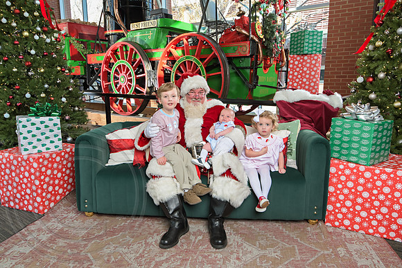 The Charleston Santa 2024-Dec14-2546