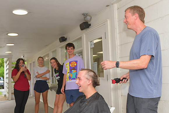 Austin-Buzz-Cut-Day-081