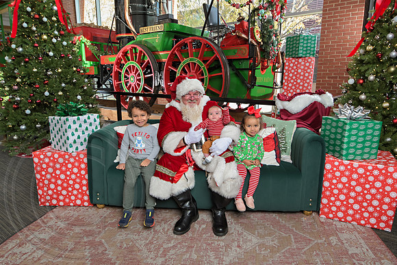 The Charleston Santa 2024-Dec8-1819