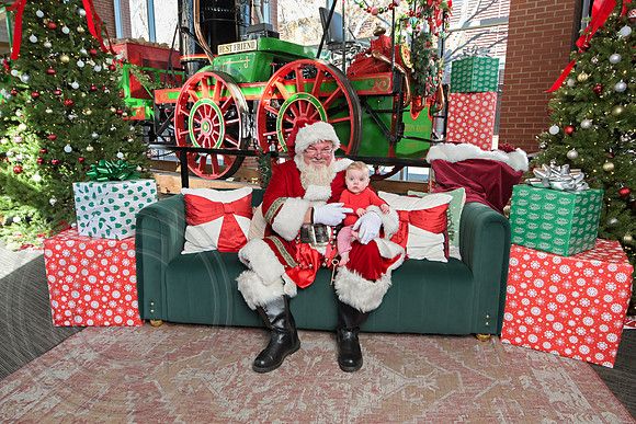 The Charleston Santa 2024-Dec14-2588