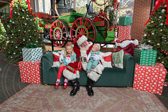 The Charleston Santa 2024-Dec7-1375