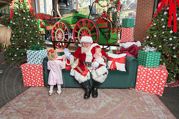 The Charleston Santa 2024-Nov30-0511