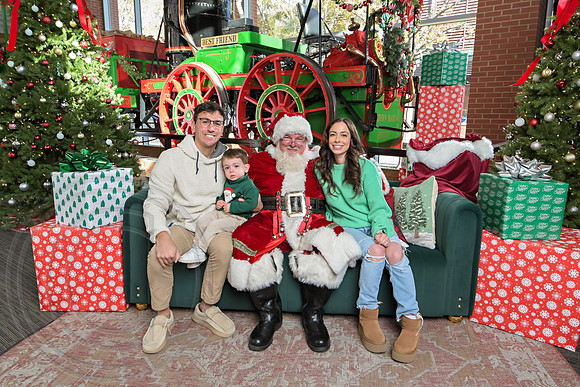 The Charleston Santa 2024-Dec7-1501