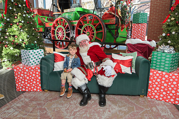 The Charleston Santa 2024-Dec14-2616