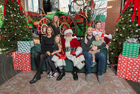 The Charleston Santa 2024-Dec15-3131