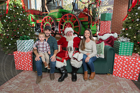 The Charleston Santa 2024-Dec7-1387