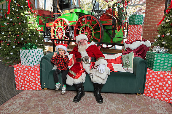 The Charleston Santa 2024-Dec7-1510
