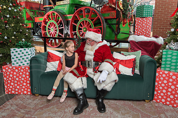 The Charleston Santa 2024-Dec15-3110