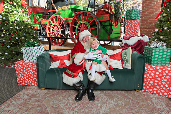 The Charleston Santa 2024-Dec7-1477