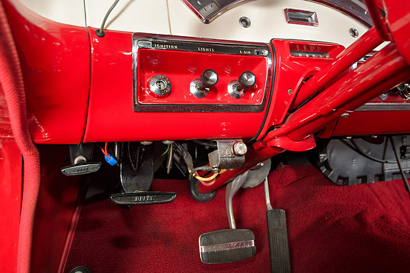 RKPhoto-1957FordFairlane-076
