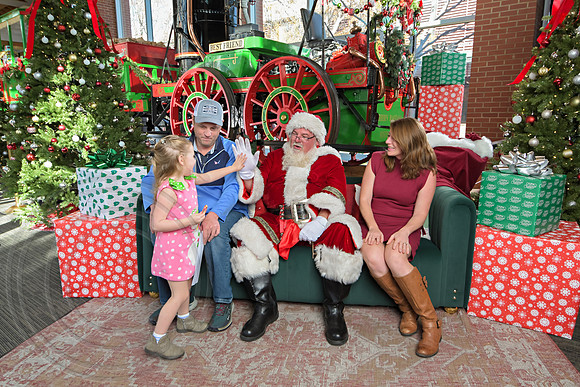 The Charleston Santa 2024-Dec14-2615