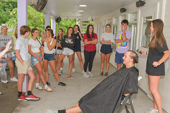 Austin-Buzz-Cut-Day-067