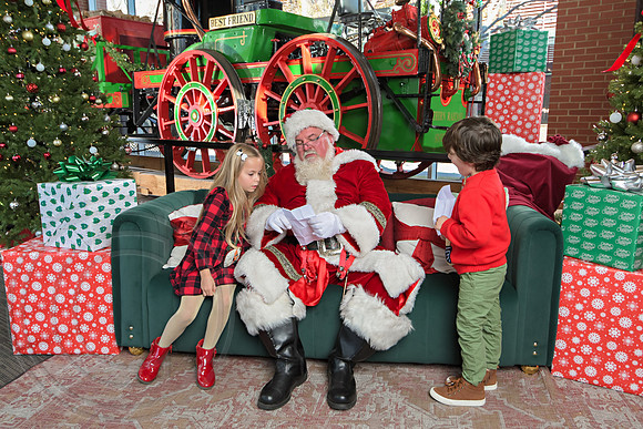 The Charleston Santa 2024-Dec14-2578