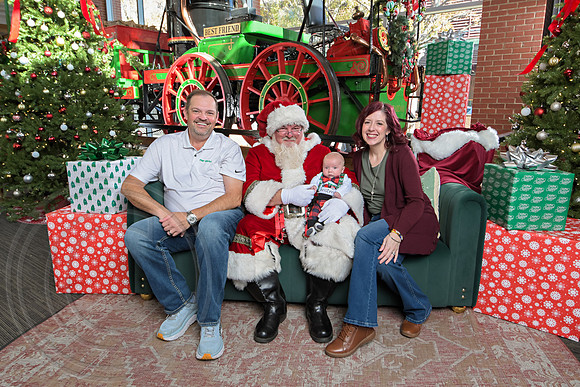 The Charleston Santa 2024-Dec7-1464