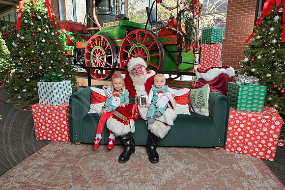 The Charleston Santa 2024-Dec7-1376
