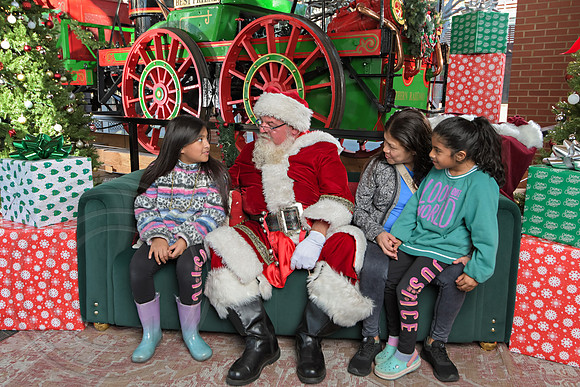 The Charleston Santa 2024-Dec14-2642