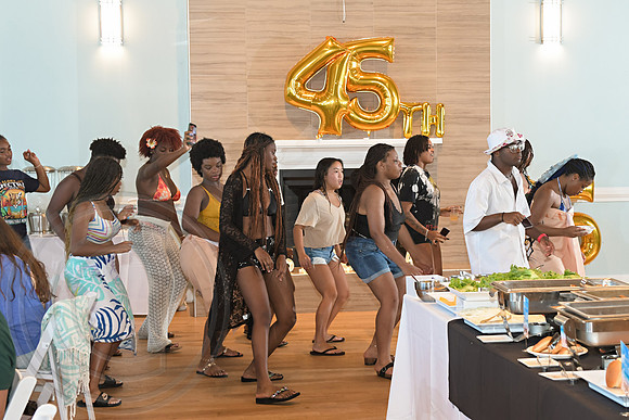 RKPhoto-CofC-2025-SpectraBeachDay_091