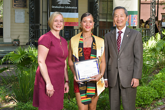 RKPhoto-2024-CofCSpringGraduation-048