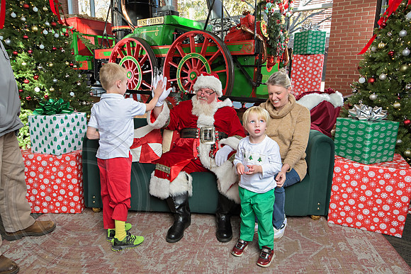The Charleston Santa 2024-Dec7-1665