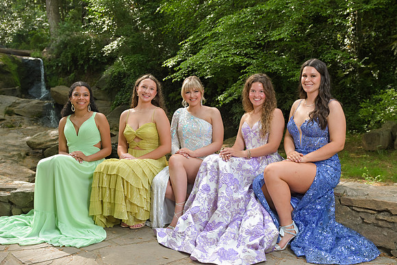 RKPhoto-2024-FallsPark-PromPics-46