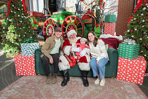 The Charleston Santa 2024-Dec14-2596