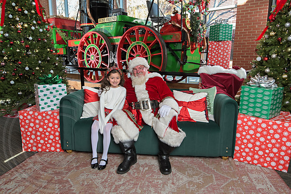 The Charleston Santa 2024-Dec14-2683