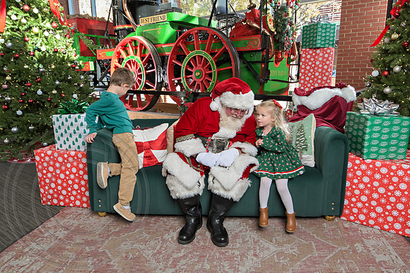 The Charleston Santa 2024-Dec7-1487
