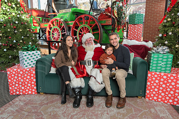 The Charleston Santa 2024-Dec15-2865