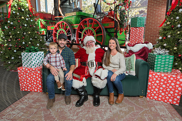 The Charleston Santa 2024-Dec7-1388
