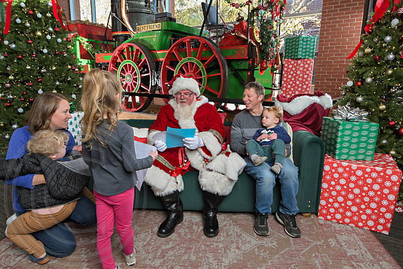 The Charleston Santa 2024-Dec7-1364