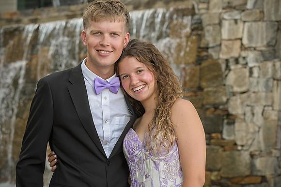 RKPhoto-2024-FallsPark-PromPics-86