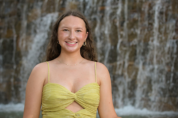 RKPhoto-2024-FallsPark-PromPics-106