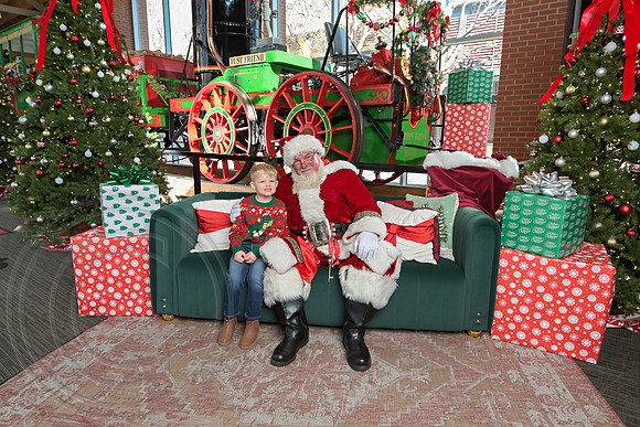 The Charleston Santa 2024-Dec14-2483