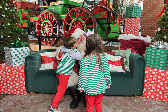 The Charleston Santa 2024-Dec14-2713