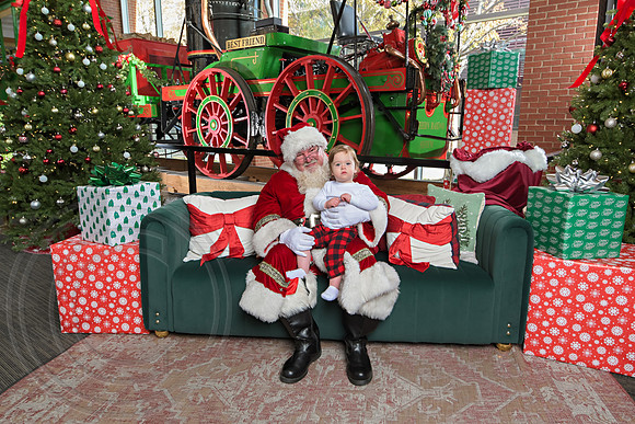 The Charleston Santa 2024-Dec8-1822
