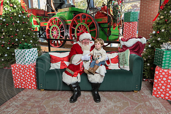 The Charleston Santa 2024-Dec7-1418