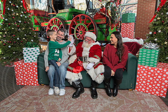 The Charleston Santa 2024-Dec15-3166