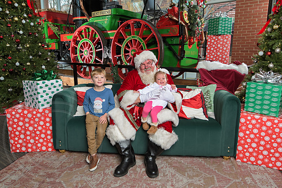 The Charleston Santa 2024-Dec14-2749