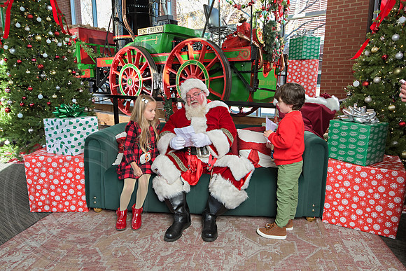 The Charleston Santa 2024-Dec14-2577